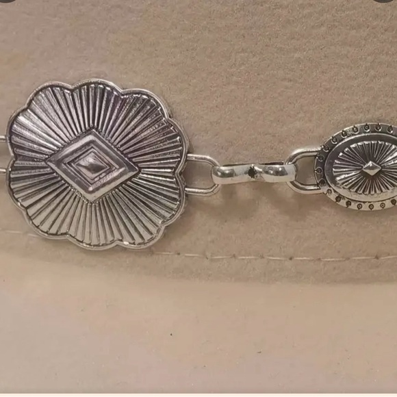 SOLD Cowgirl Boho adorned hat w/a silver concho band one size/elastic inner band - Picture 5 of 5